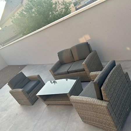 Bella Vista, Parking Gratuit, 5 Min Auxerre Apartman Monéteau Kültér fotó