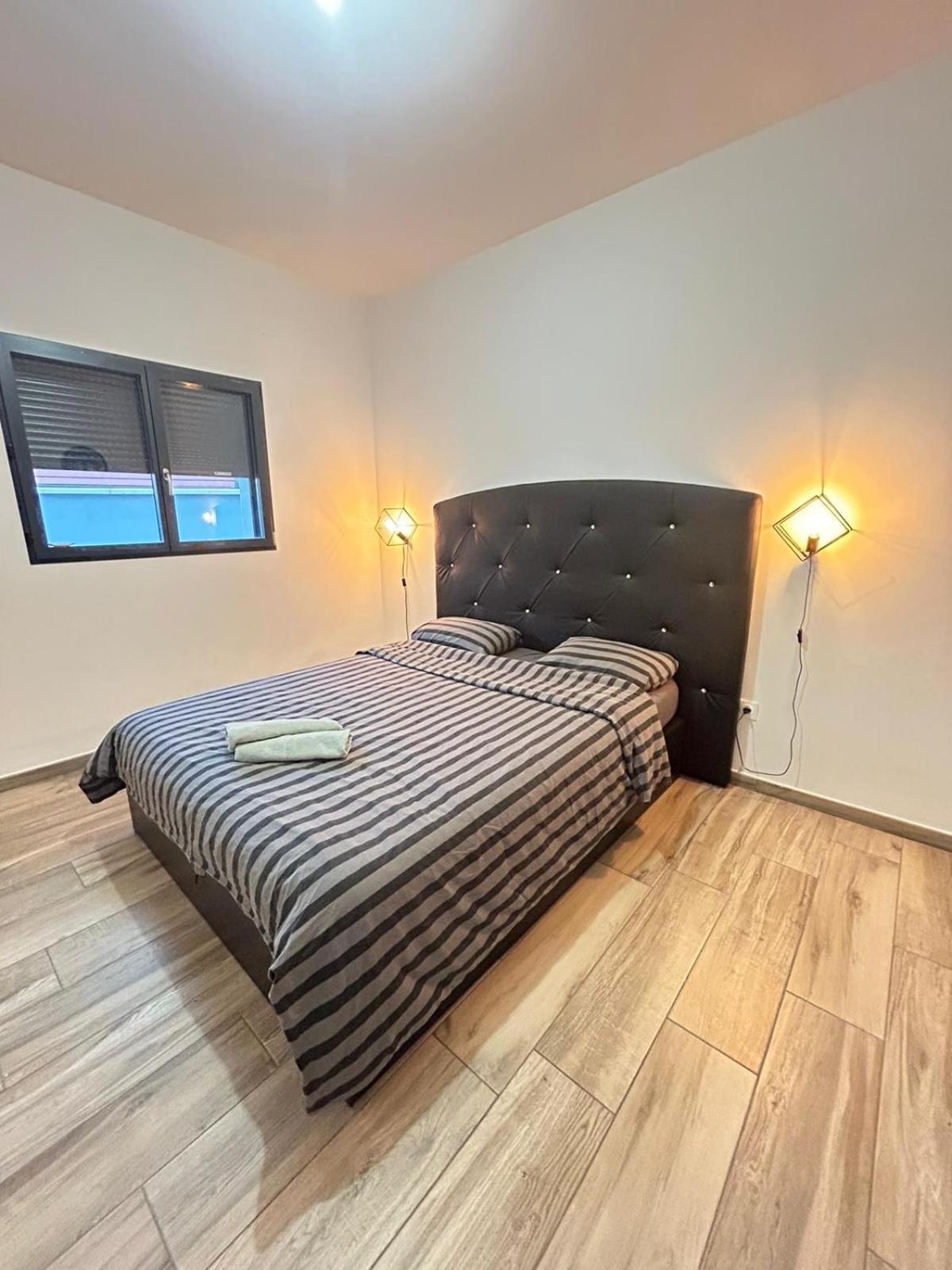 Bella Vista, Parking Gratuit, 5 Min Auxerre Apartman Monéteau Kültér fotó